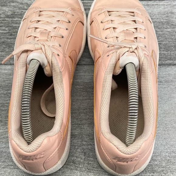 Nike Court Royale Coral Pink Womens 8 Tennis Shoes Preowned 749867-604 Leather - Picture 6 of 14